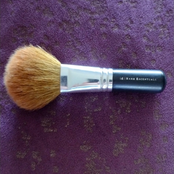Bare Escentuals Makeup Brush - Picture 1 of 2